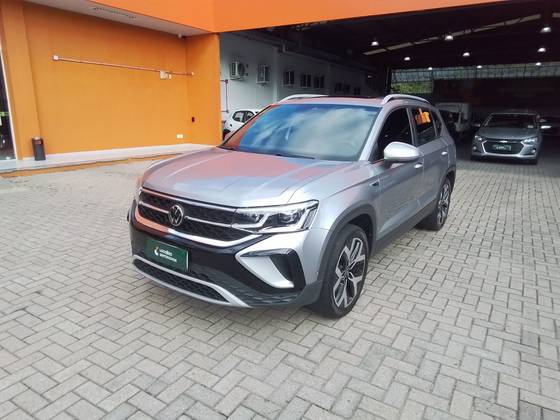 VOLKSWAGEN TAOS 1.4 250 TSI TOTAL FLEX HIGHLINE AUTOMÁTICO